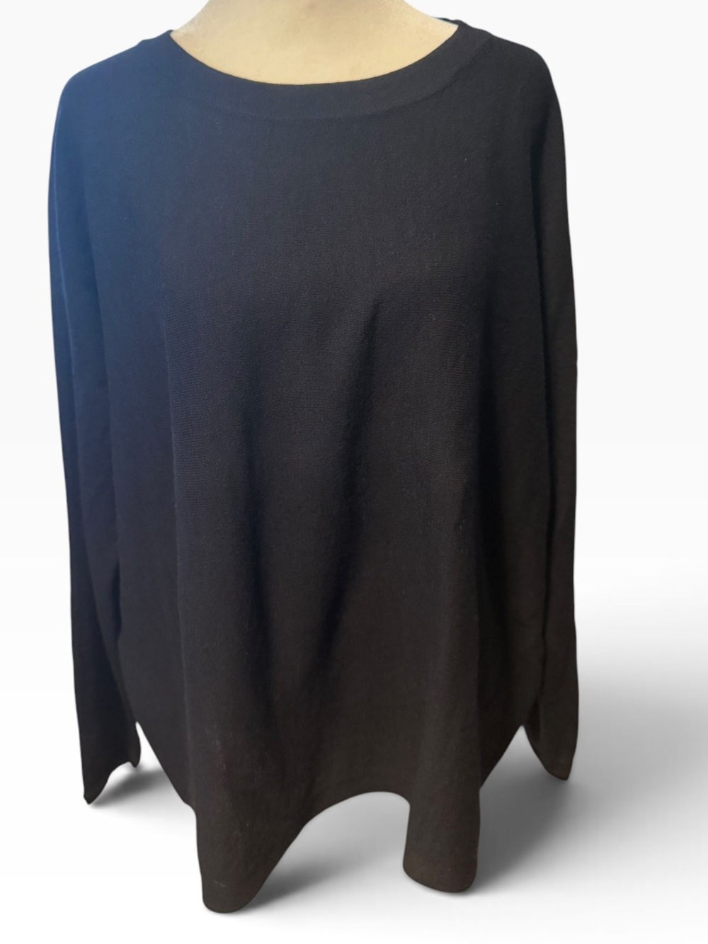 Eileen Fisher Washable Wool Crepe Roundneck Sweater in Black. Size L. NWT